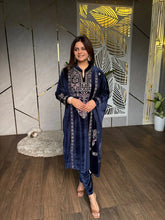 VELVET SHAWL SUIT